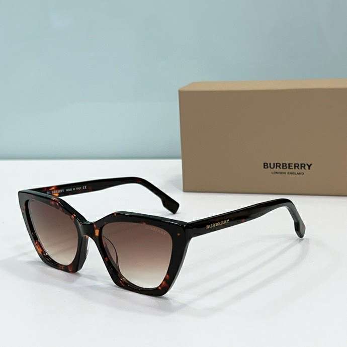 Picture of Burberry Sunglasses _SKUfw57311814fw